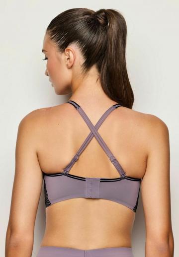 Топ на бретельках