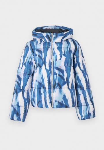 Зимняя куртка