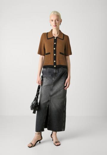 Вязаная кофта