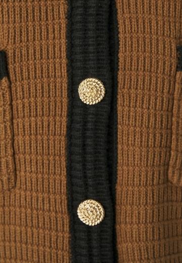 Вязаная кофта