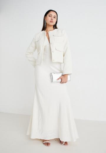 Короткий блейзер