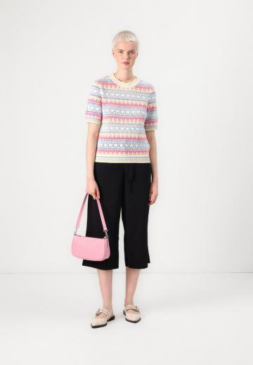 Пуловер с коротким рукавом