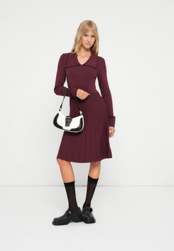 Вязаное платье