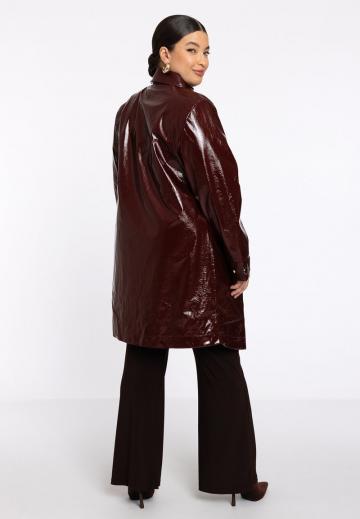 Пальто из искусственной кожи