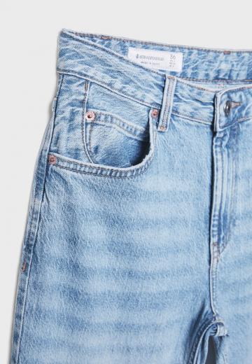 Прямые джинсы