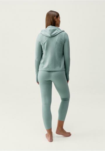 Спортивная куртка