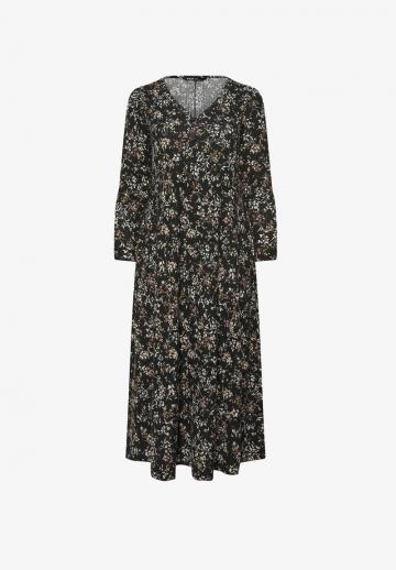 Вязаное платье