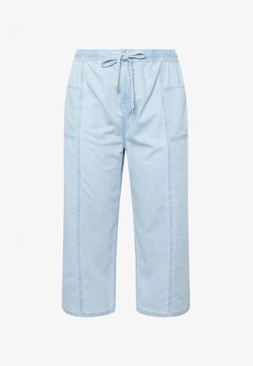 Короткие джинсы