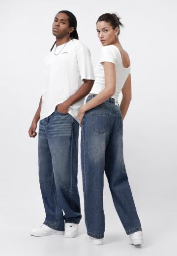 Свободные джинсы