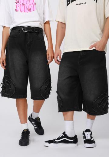 Короткие джинсы