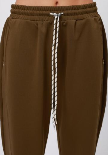 Спортивные штаны