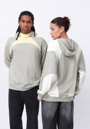 Пуловер с капюшоном