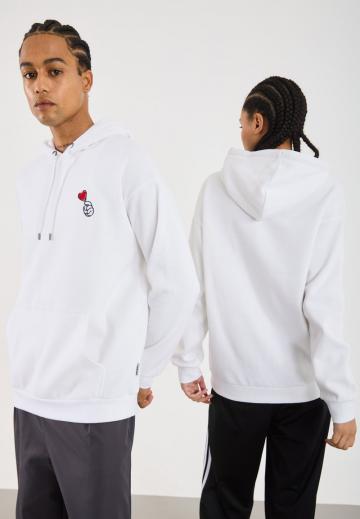 Пуловер с капюшоном