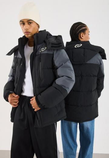 Зимняя куртка