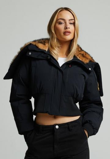 Короткая куртка