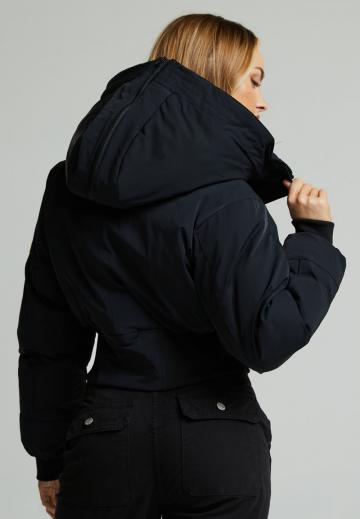 Короткая куртка