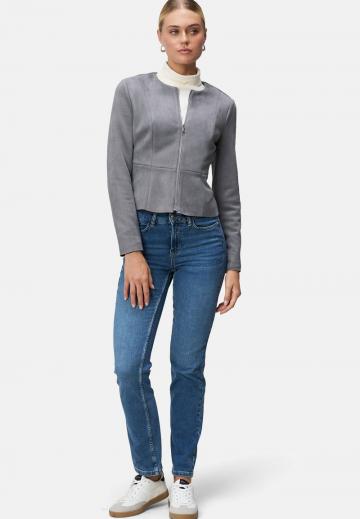 Короткий блейзер