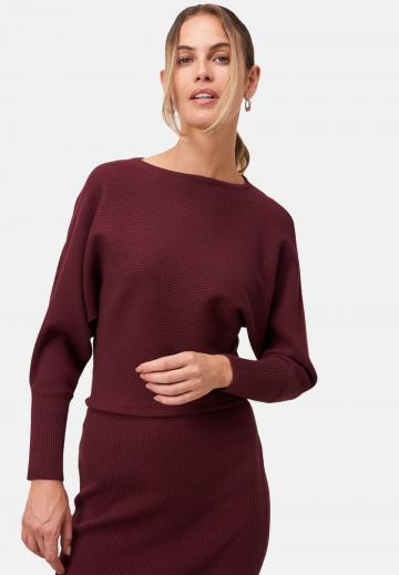 Вязаное платье