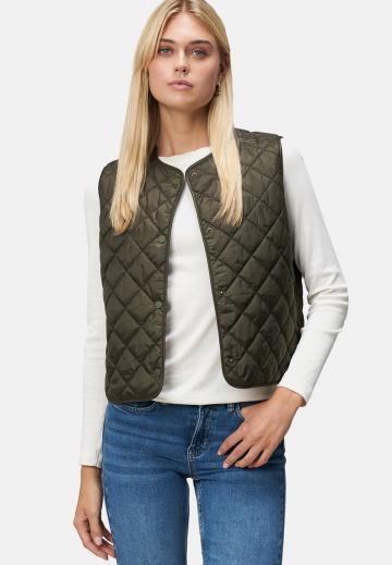 Стеганый жилет