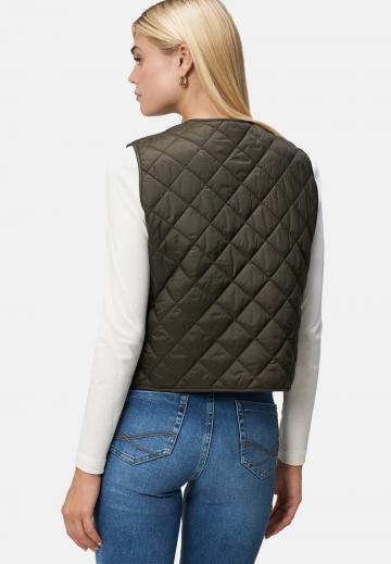 Стеганый жилет
