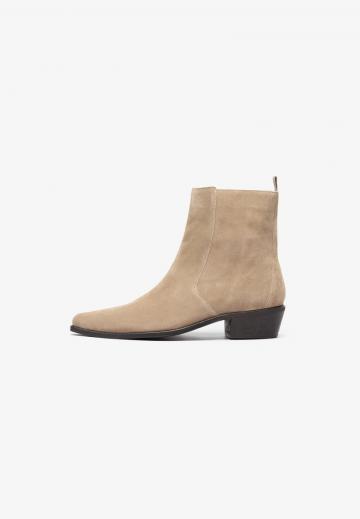 Ковбойские сапоги