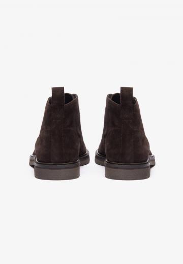 Ботинки на шнуровке