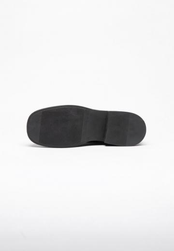 Ботинки на шнуровке