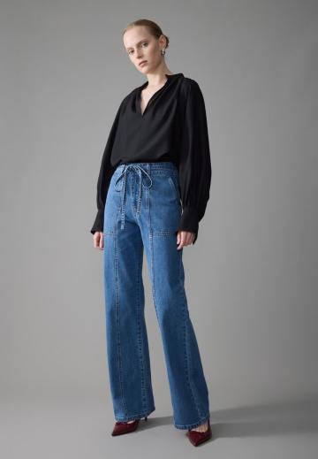 Прямые джинсы