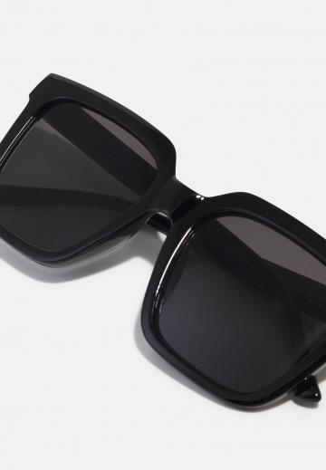 Солнечные очки