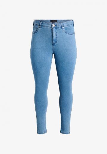 Узкие джинсы