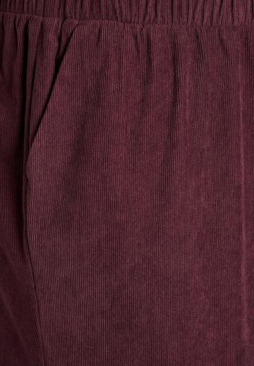 Свободные джинсы