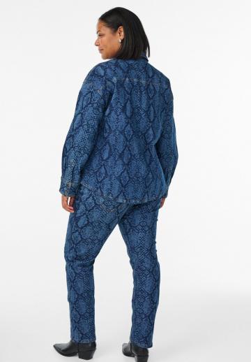 Прямые джинсы