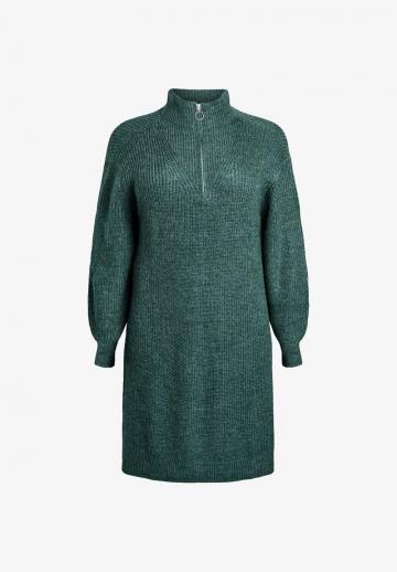 Вязаное платье