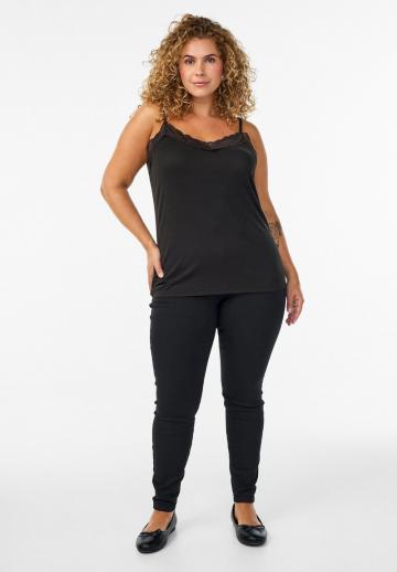 Топ на бретельках