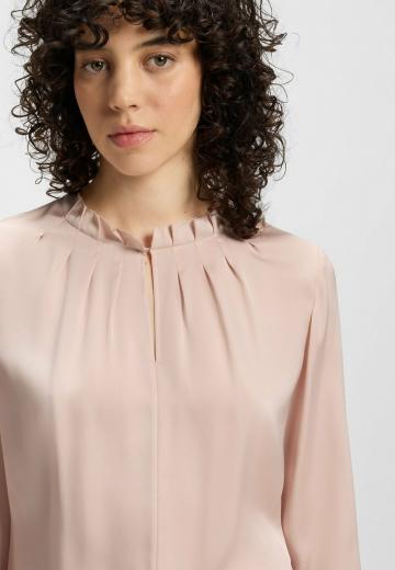 Шелковая блузка