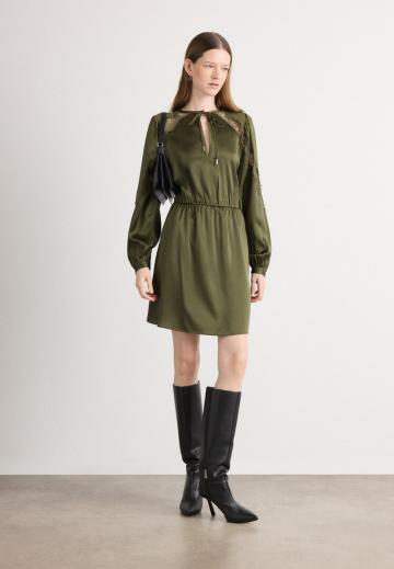 Коктейльное платье