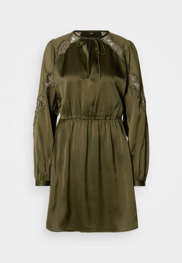 Коктейльное платье