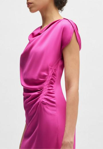 Платье футляр