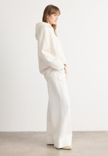 Пуловер с капюшоном