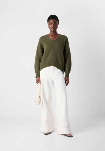 Длинный пуловер