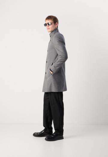 Шерстяное пальто