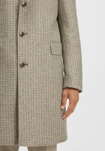 Короткое пальто