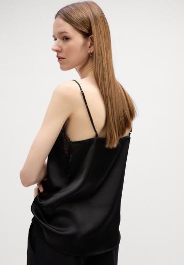 Топ на бретельках