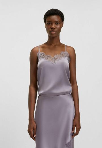 Топ на бретельках