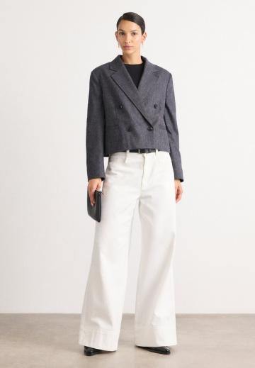 Короткая куртка