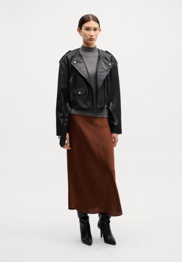 Короткая куртка