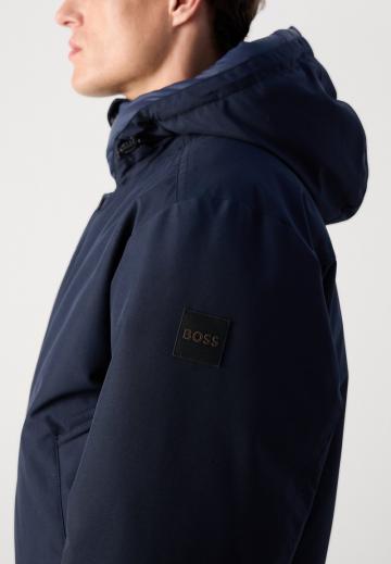 Зимняя куртка