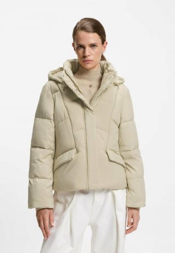 Зимняя куртка