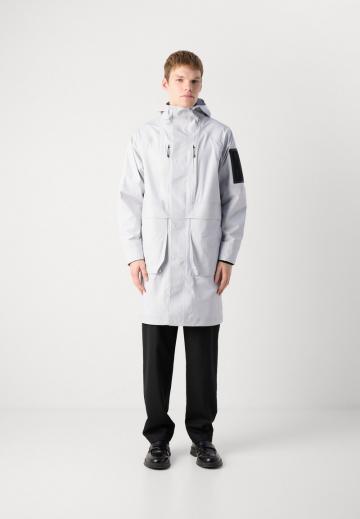 Шерстяное пальто