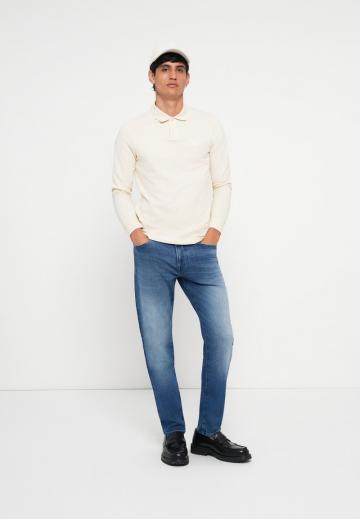 Прямые джинсы